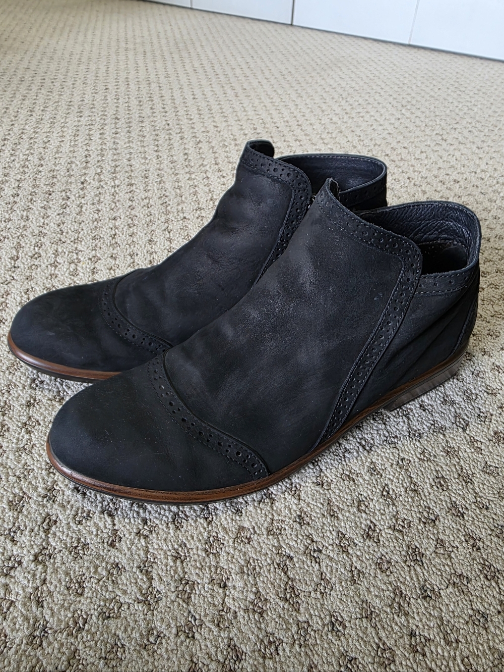 Naot Nefasi Black Velvet Nubuck Chukka Boots for Women